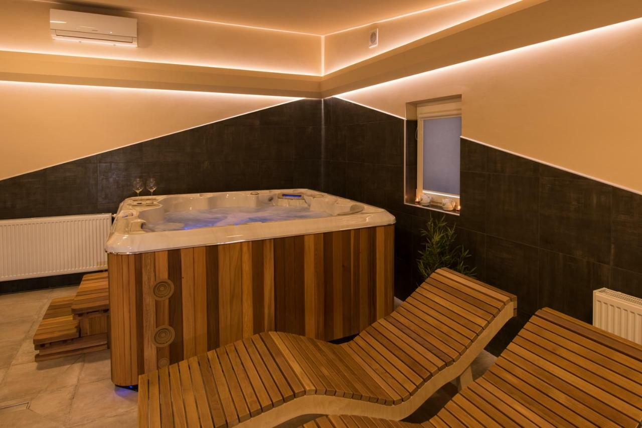 Seasons Apartmani أوسييك المظهر الخارجي الصورة